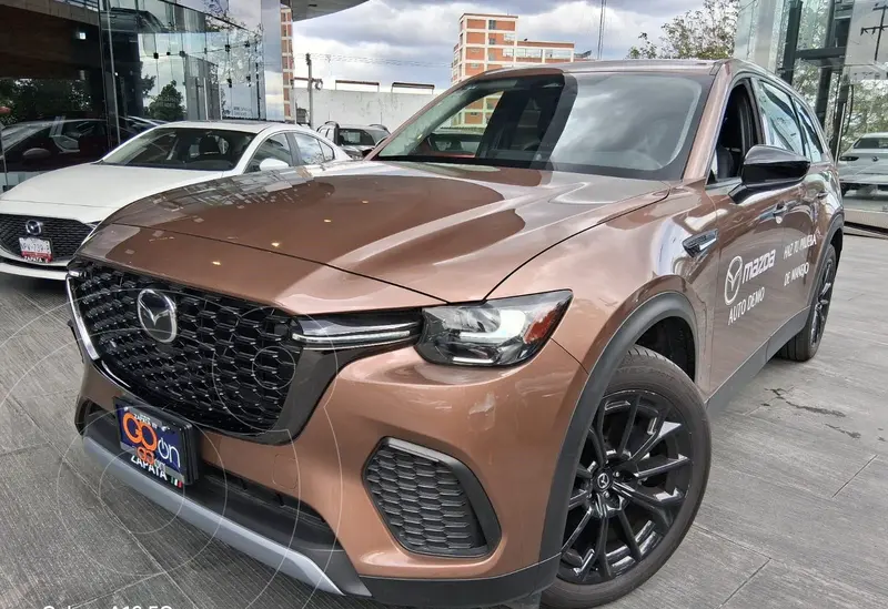 Foto Mazda CX-70 i Grand Touring MHEV usado (2025) color rosa plido financiado en mensualidades(enganche $233,805 mensualidades desde $17,879)