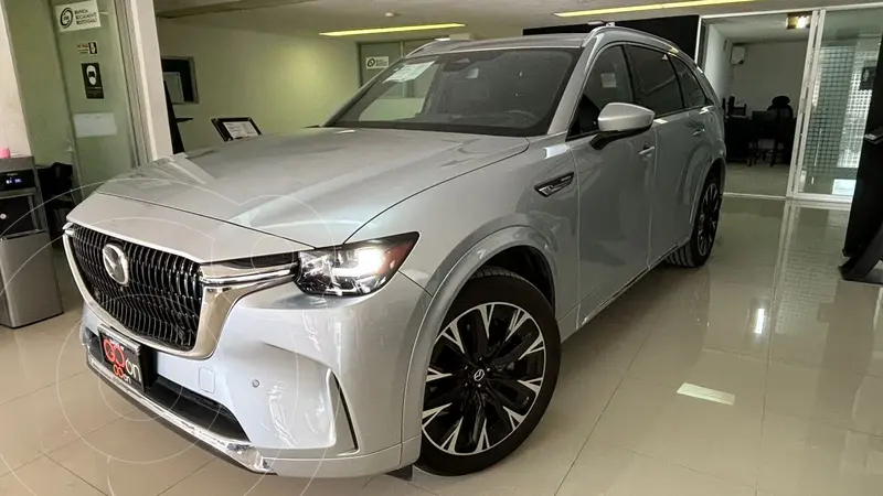 Foto Mazda CX-90 Signature usado (2024) color plateado precio $951,000
