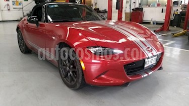 Foto Mazda MX-5 2p I Sport Convertible L4/2.0 Man usado (2017) color Rojo precio $269,000