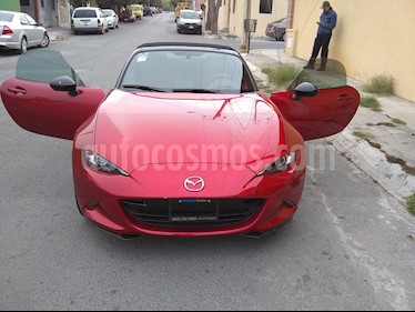 Foto Mazda MX-5 i Sport usado (2016) color Rojo precio $300,000