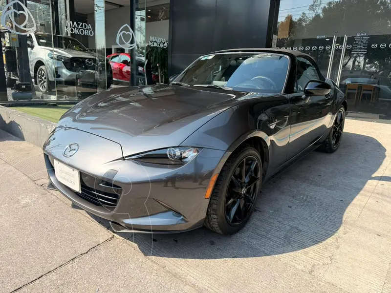 Foto Mazda MX-5 i Sport usado (2023) color Gris Titanio precio $407,000