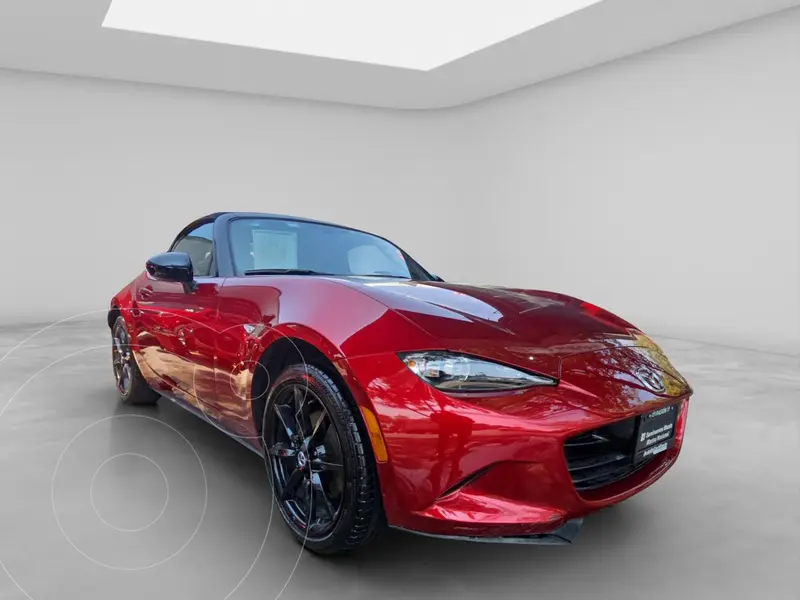 Foto Mazda MX-5 i Sport usado (2023) color Rojo precio $400,000