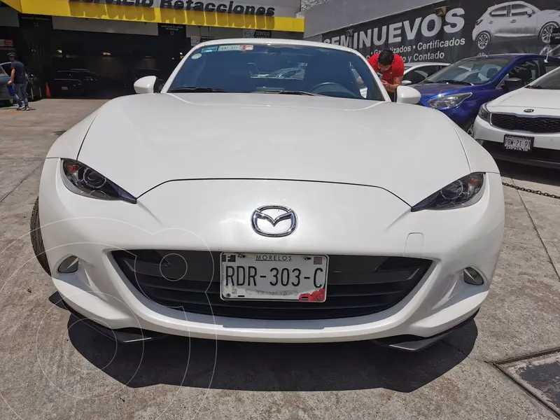 Foto Mazda MX-5 RF i Grand Touring usado (2020) color Blanco financiado en mensualidades(enganche $132,500 mensualidades desde $12,823)