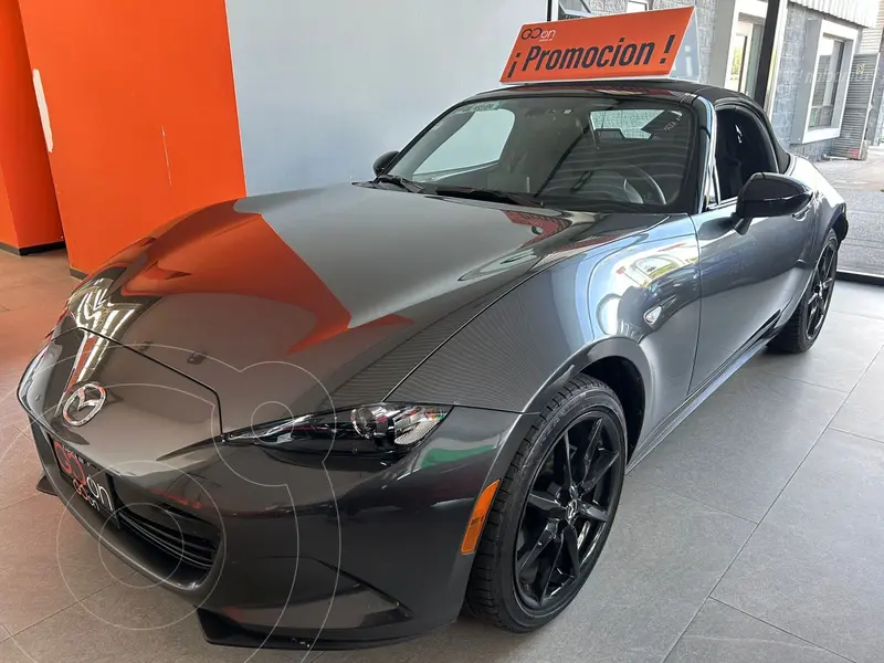 Foto Mazda MX-5 i Sport usado (2023) color plateado precio $454,000