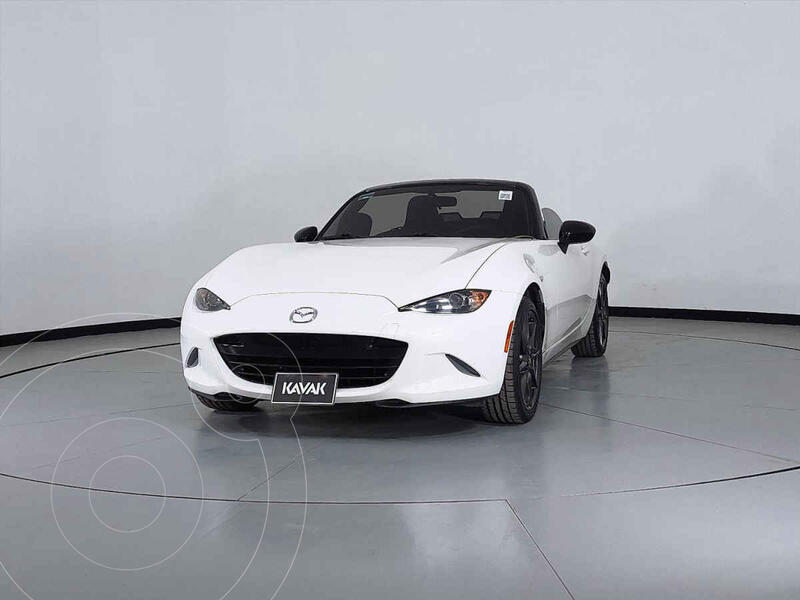 Foto Mazda MX-5 i Sport usado (2017) color Blanco precio $341,999