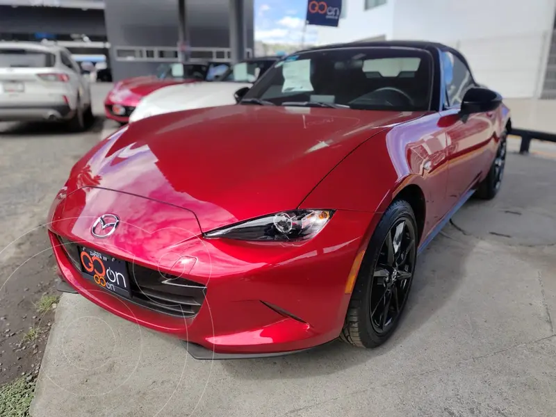 Foto Mazda MX-5 i Sport usado (2023) color Rojo precio $415,000