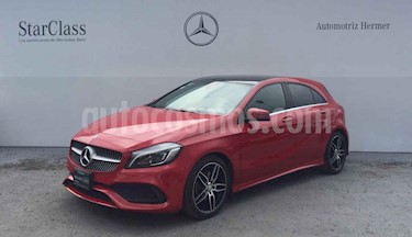 foto Mercedes Clase A 200 CGI Sport Aut usado (2017) color Rojo precio $389,900