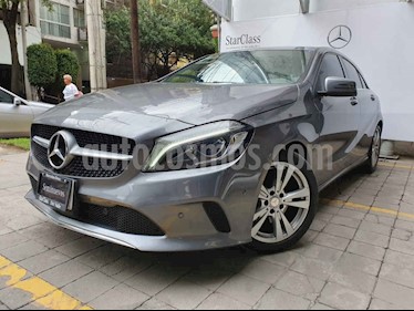 foto Mercedes Benz Clase A 200 CGI Urban Aut usado (2017) color Gris precio $355,000