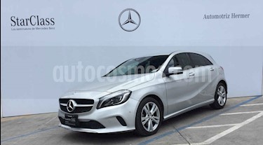 foto Mercedes Benz Clase A 200 CGI Urban Aut usado (2016) color Plata precio $349,900