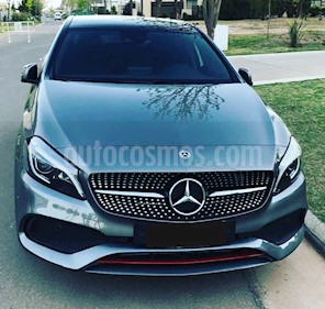 foto Mercedes Benz Clase A 250 Sport Aut usado (2018) color Gris precio u$s42.500