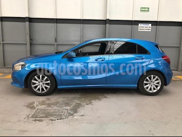Mercedes Benz Clase A 5P 200 STYLE L4/1.6 AUT usado (2017) color Azul precio $320,000