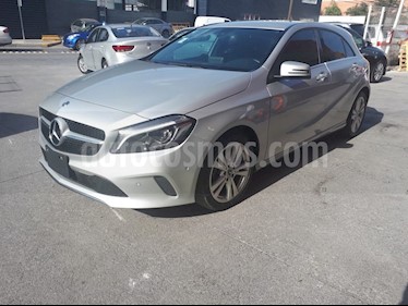 foto Mercedes Benz Clase A 200 CGI Sport Aut usado (2018) color Plata precio $390,000