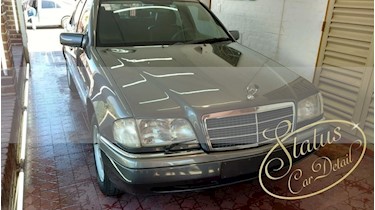 Foto venta Auto usado Mercedes Benz Clase C Touring 220 CDI TD Classic (1994) color Gris Claro precio $285