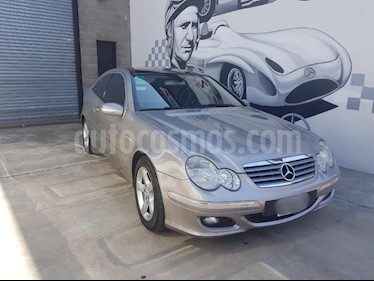 Mercedes Benz Clase C Touring 220 CDI TD Classic usado (2006) color Beige precio $740.000