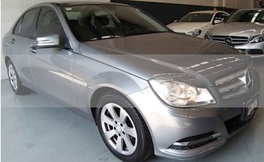 foto Mercedes Benz Clase C 180 CGI Aut usado (2013) color Gris precio $198,000