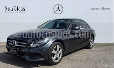 foto Mercedes Benz Clase C 180 CGI usado (2017) color Gris precio $339,900