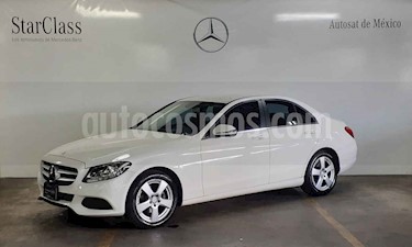 foto Mercedes Benz Clase C 180 CGI usado (2017) color Blanco precio $389,000