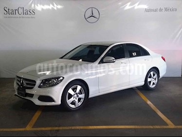 foto Mercedes Benz Clase C 180 CGI usado (2017) color Blanco precio $359,000