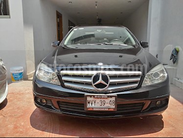 foto Mercedes Benz Clase C 200 CGI Exclusive usado (2011) color Negro Obsidiana precio $160,000
