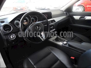 Foto venta Auto Seminuevo Mercedes Benz Clase C 200 CGI Sport (2012) color Blanco precio $240,000