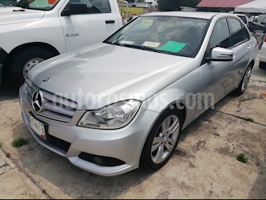 foto Mercedes Benz Clase C 200 Exclusive Aut usado (2012) color Plata precio $220,000