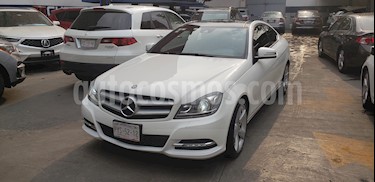 Foto venta Auto usado Mercedes Benz Clase C 250 CGI Coupe (2014) color Blanco precio $345,000