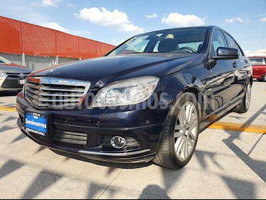 foto Mercedes Clase C 300 Elegance LTD usado (2010) color Azul Tanzanita precio $170,000