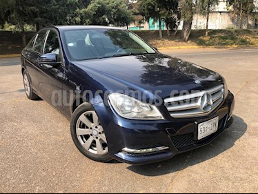Foto venta Auto Seminuevo Mercedes Benz Clase C 4p C 63 AMG V8/6.3 Aut (2014) color Azul Marino precio $260,000