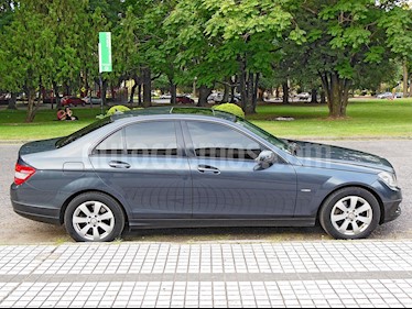 Foto Mercedes Benz Clase C C200 CGI Blue Efficiency 1.8L usado (2011) color Gris Tenorita precio $685.000
