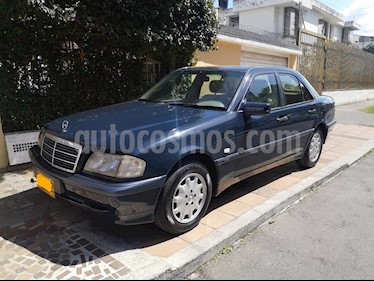foto Mercedes Benz Clase C 180 CGI usado (1999) color Azul Tanzanita precio $19.900.000