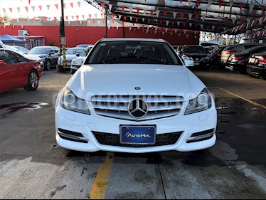 Mercedes Benz Clase C 200 Exclusive Aut usado (2013) color Blanco precio $226,800