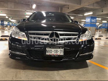 foto Mercedes Benz Clase C 180 CGI Aut NAV usado (2014) color Negro precio $226,000