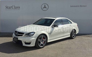 Mercedes Benz Clase C 4p C 63 AMG aut usado (2012) color Blanco precio $464,900