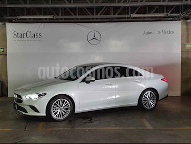 Foto Mercedes Benz Clase CLA 200 Progressive usado (2020) color Blanco precio $649,000