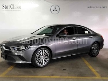 Mercedes Benz Clase CLA 4p CLA 200 Progressive usado (2020) color Gris precio $629,000