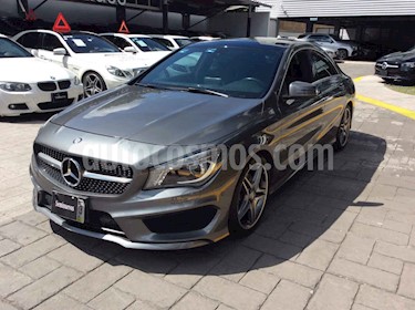 Foto Mercedes Benz Clase CLA 250 CGI Sport usado (2016) color Gris precio $390,000