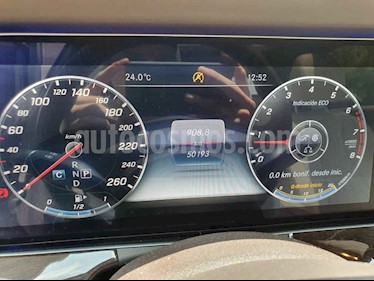 foto Mercedes Benz Clase E 200 CGI Exclusive usado (2017) color Gris precio $525,000