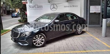 foto Mercedes Benz Clase E 200 CGI Exclusive usado (2017) color Azul precio $535,000