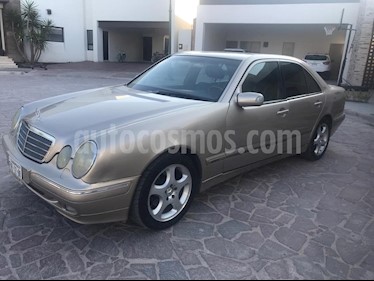 Foto Mercedes Benz Clase E 320 Elegance V6 usado (2002) color Champagne precio $85,000