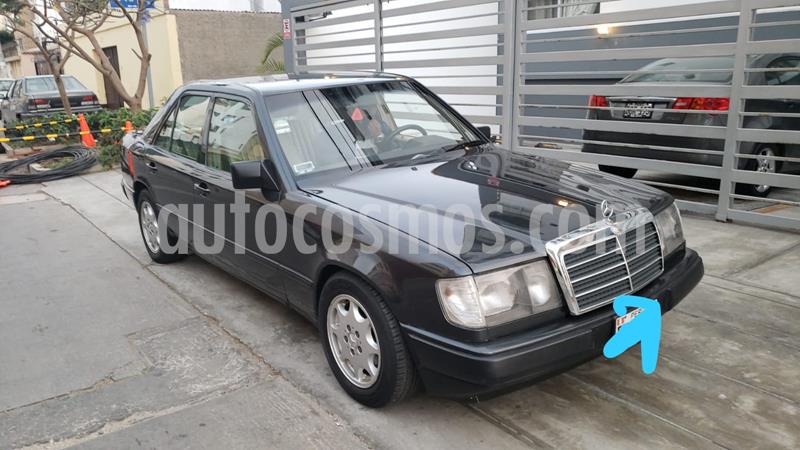 Mercedes Benz Clase E 300 9G-Tronic usado (1987) color Negro precio u$s3,700