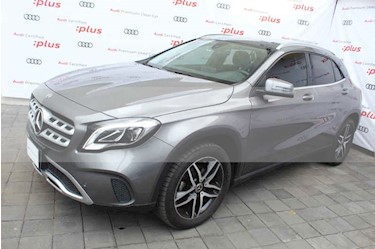 Foto venta Auto usado Mercedes Benz Clase GLA 200 CGI Sport Aut (2019) color Gris precio $520,000
