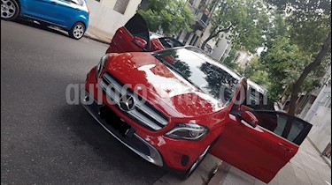 Foto venta Auto usado Mercedes Benz Clase GLA 200 Urban Aut (2018) color Rojo precio u$s44.900