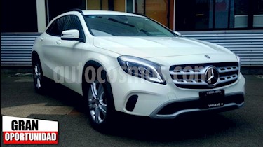 foto Mercedes Benz Clase GLA 5p GLA 200 Sport L4/1.6 Aut usado (2018) color Blanco precio $385,000