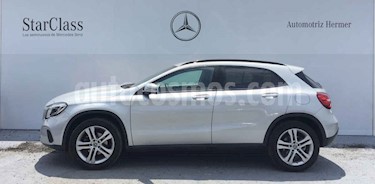 Foto Mercedes Benz Clase GLA 200 CGI usado (2018) color Plata precio $399,900
