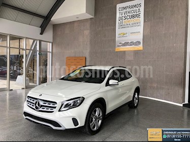 foto Mercedes Benz Clase GLA 200 CGI usado (2018) color Blanco precio $395,000