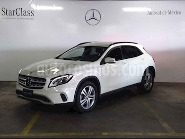 Foto Mercedes Benz Clase GLA 200 Aut usado (2018) color Blanco precio $419,000