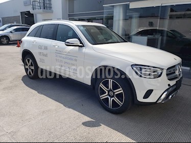 foto Mercedes Benz Clase GLC 300 4MATIC Off Road usado (2020) color Blanco precio $867,900