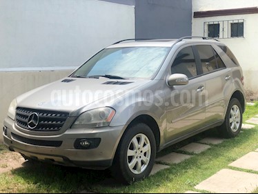 foto Mercedes Benz Clase M ML 350 Lujo usado (2006) color Plata precio $160,000