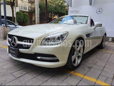Foto Mercedes Benz Clase SLK 200 K Aut usado (2012) color Blanco precio $350,000