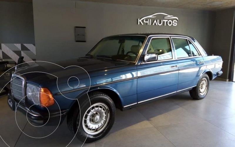 Mercedes 230 E usado (1981) color Azul precio $1.560.000